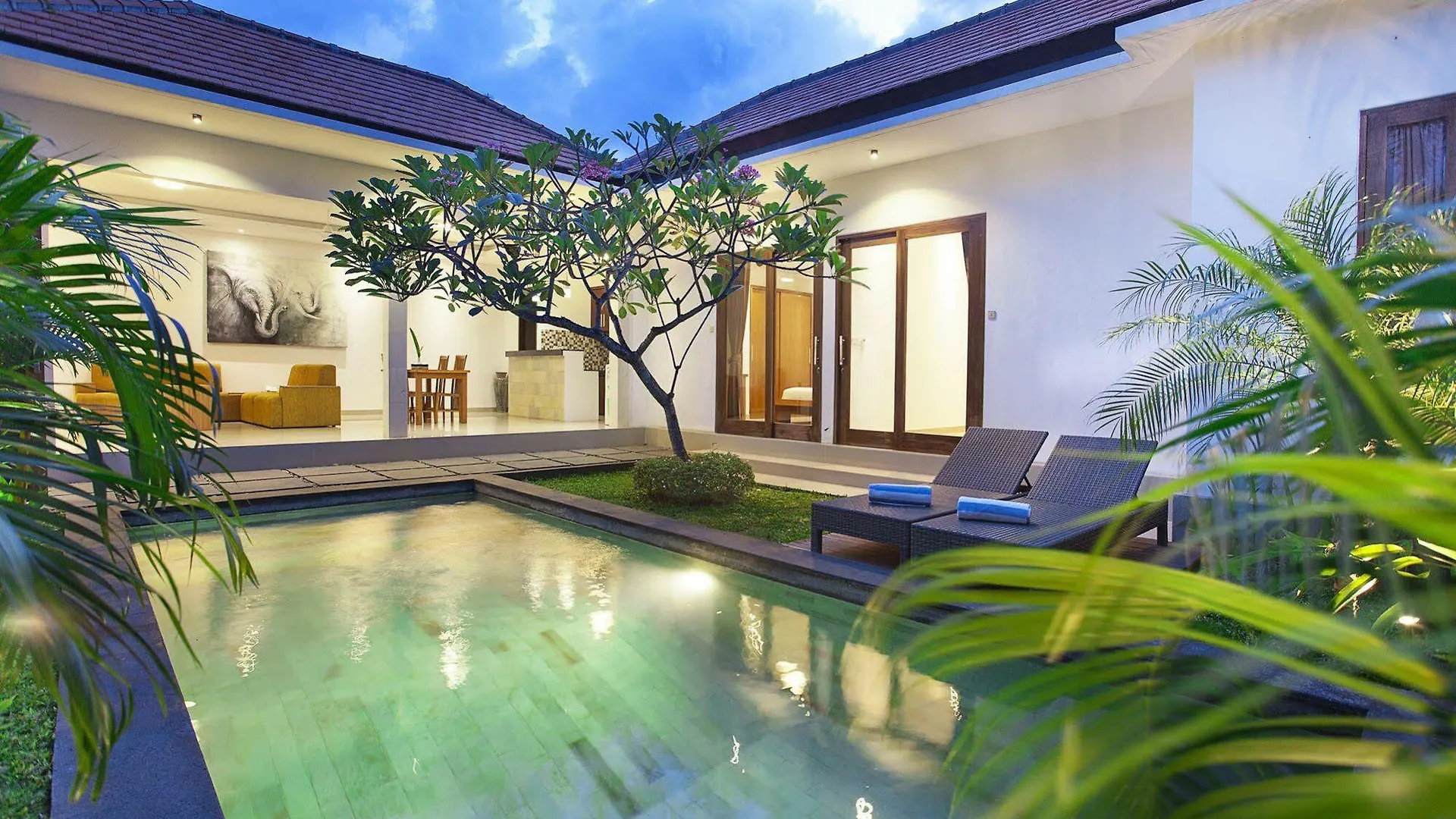 Kubu Manggala Villas Seminyak Indonesia